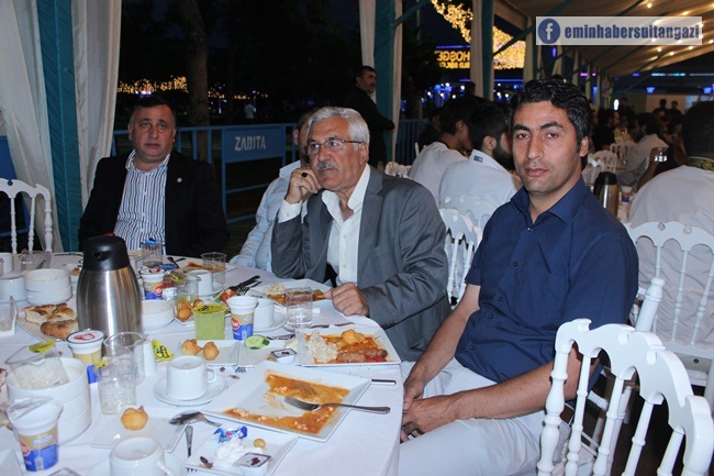 Sultangazi bayburtlular derneği iftarIMG_7397