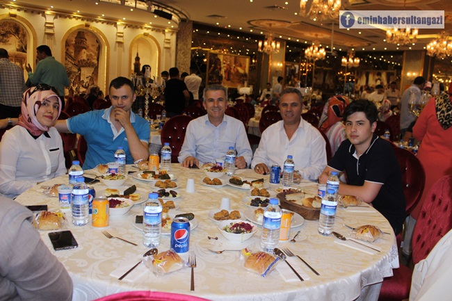 ak-parti-sultangazi-vefa-iftarıIMG_7504