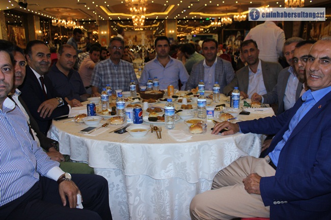 ak-parti-sultangazi-vefa-iftarıIMG_7566