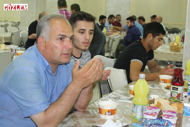 osman-derdiyok-iftarIMG_4186