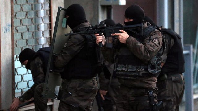 Sultangazi’de DHKP-C operasyonu: 13 gözaltı