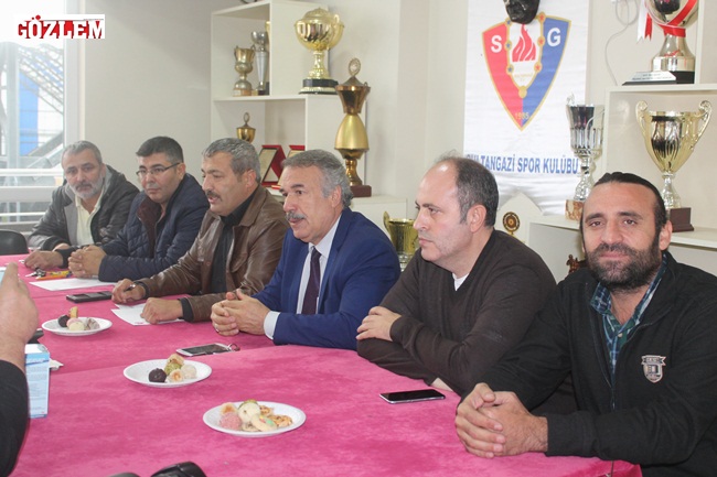 sultangazispor-kulübü-başkanı-nevzat-yılmaz-basın-açıklamasıIMG_4549