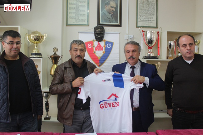 sultangazispor-kulübü-başkanı-nevzat-yılmaz-basın-açıklamasıIMG_4556