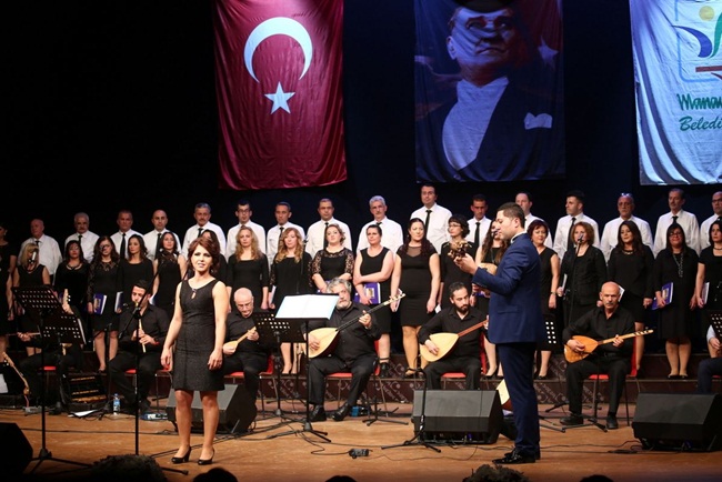 MANAVGAT BELEDİYESİ’NDEN TÜRKÜLERLE ATATÜRK KONSERİ