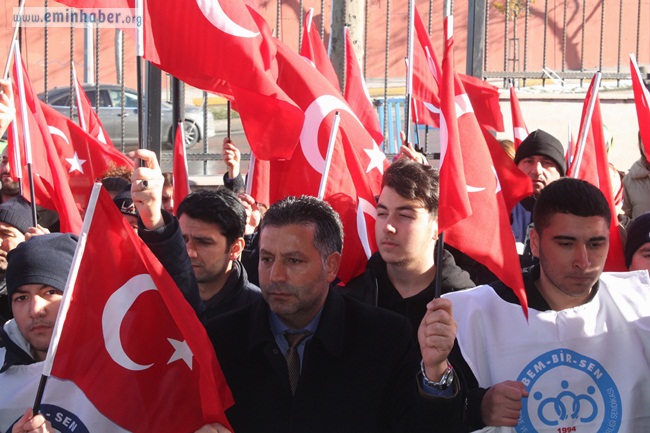 Bem-Bir-Sen 5 No’lu şube başkanlığı ‘Polisimize destek, teröre lanet’ yürüyüşüIMG_4871