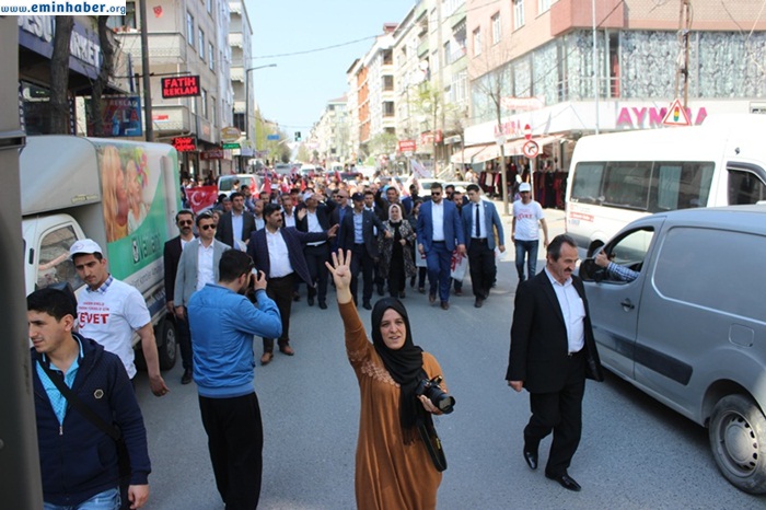 Ak Parti Sevgi yürüyüşü ile final yaptıIMG_1072