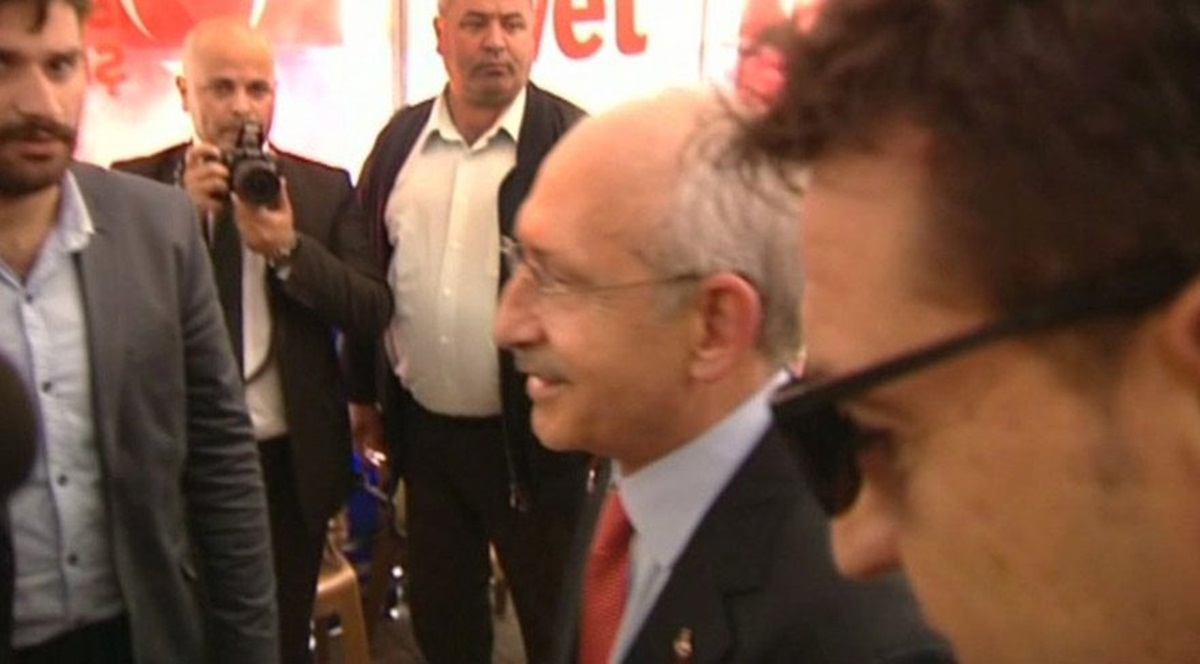 Kemal Kılıçdaroğlu’ndan ‘evet’ çadırı ziyareti