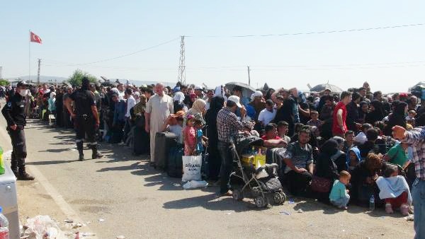 Ülkesine dönen Suriyeli sayısı 15 bini aştı