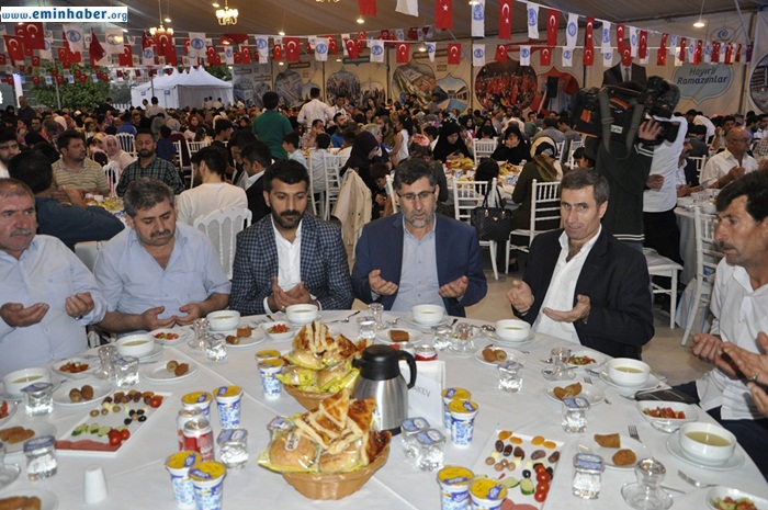 sultangazi-erzurumlular-iftar_DSC0817