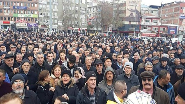 İYİ Parti’den miting gibi aday tanıtım töreni