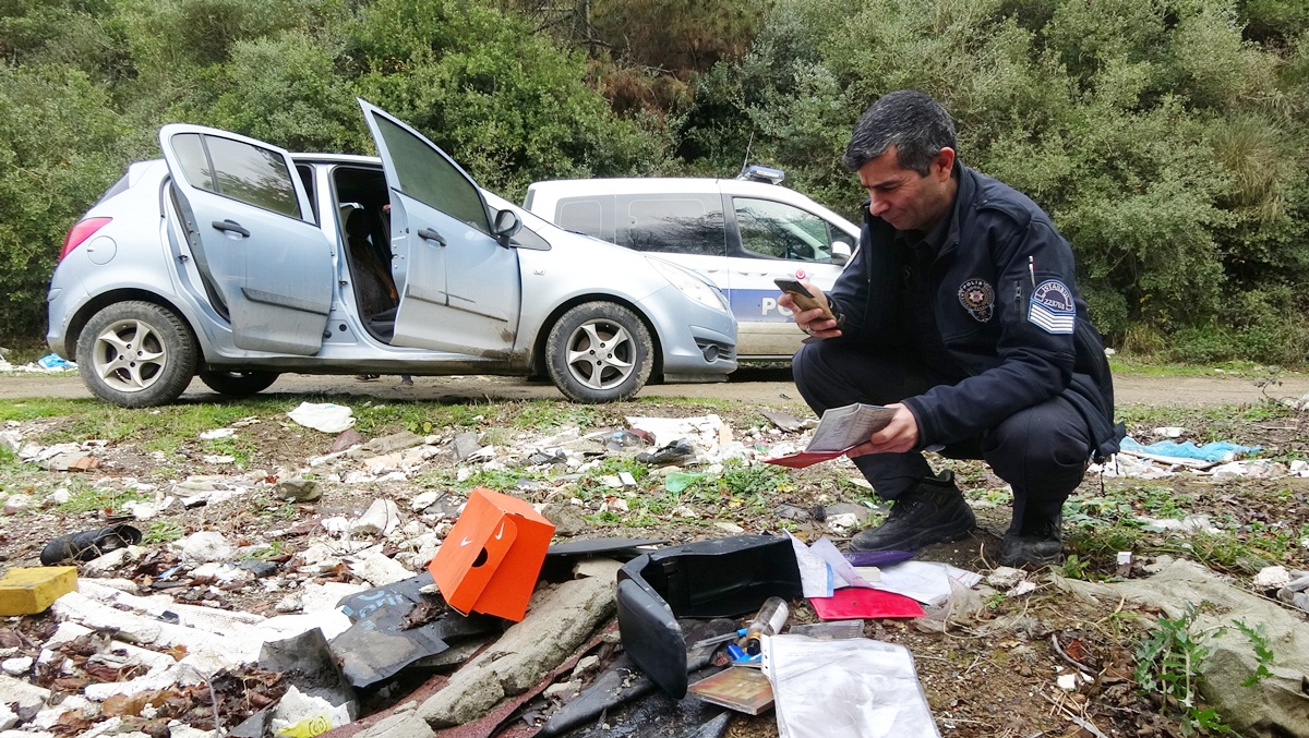 Çaldılar, Hırsızlık Yaptılar, Yaktılar