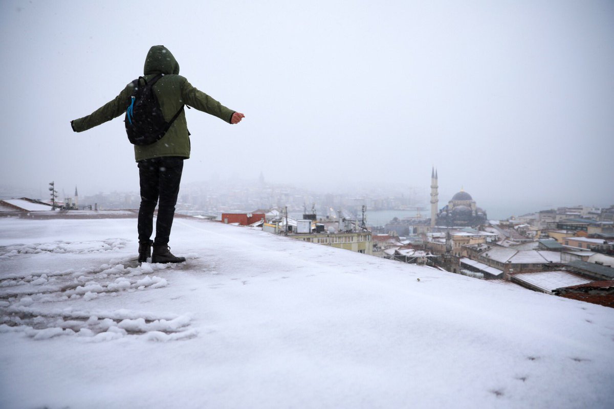 İstanbul’da eğitime kar engeli