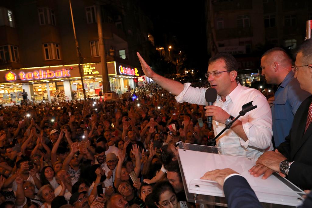 Ekrem İmamoğlu’na Gazi Mahallesi’nde Yoğun İlgi