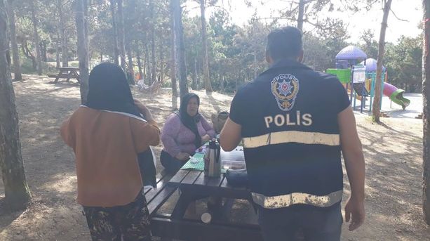 SULTANGAZİ KENT ORMANINDAN PİKNİKÇİLER ÇIKARTILDI