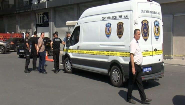 Başakşehir’de alacak verecek kavgasında borçlusunu öldürüp hayatına son verdi